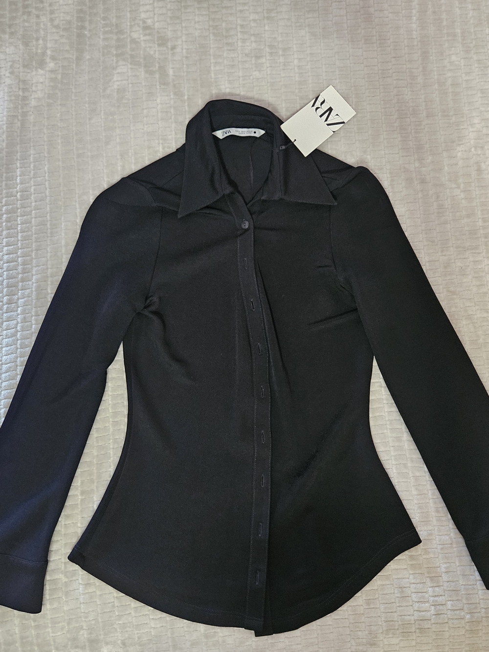 Zara Women’s Black Button-Front Long Sleeve Shirt